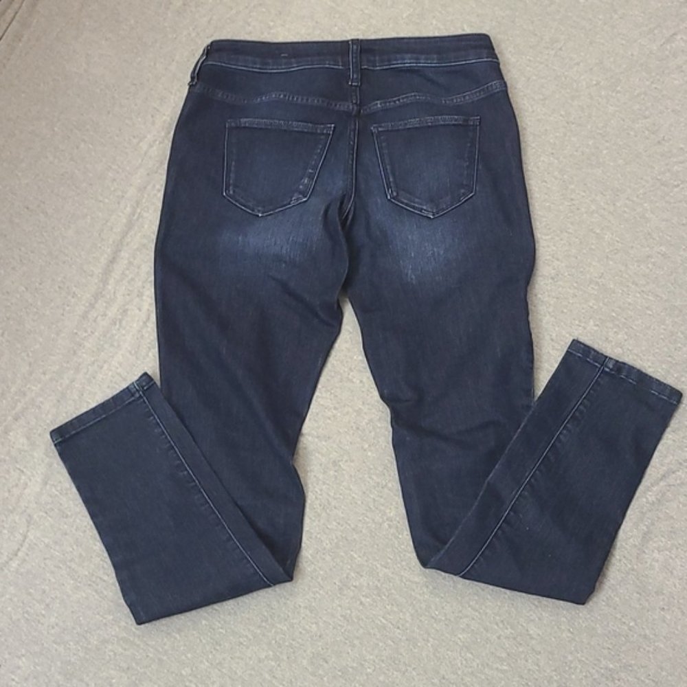 Universal Thread Skinny Jeans. - Picture 7 of 8